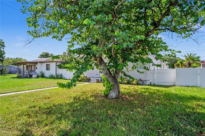 Property Photo: 5210 4th Avenue N FL 33710