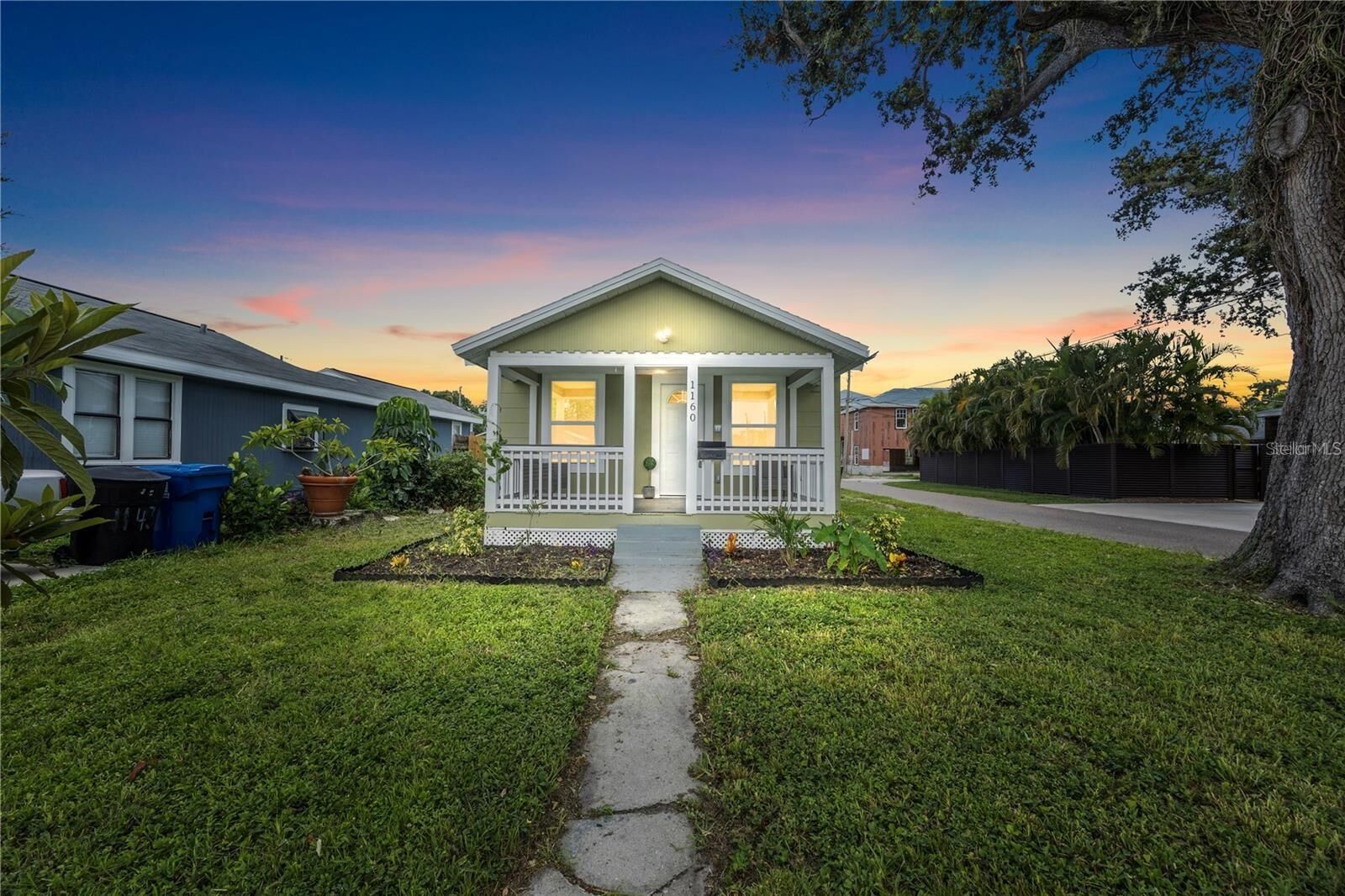 Property Photo:  1160 36th Avenue N  FL 33704 