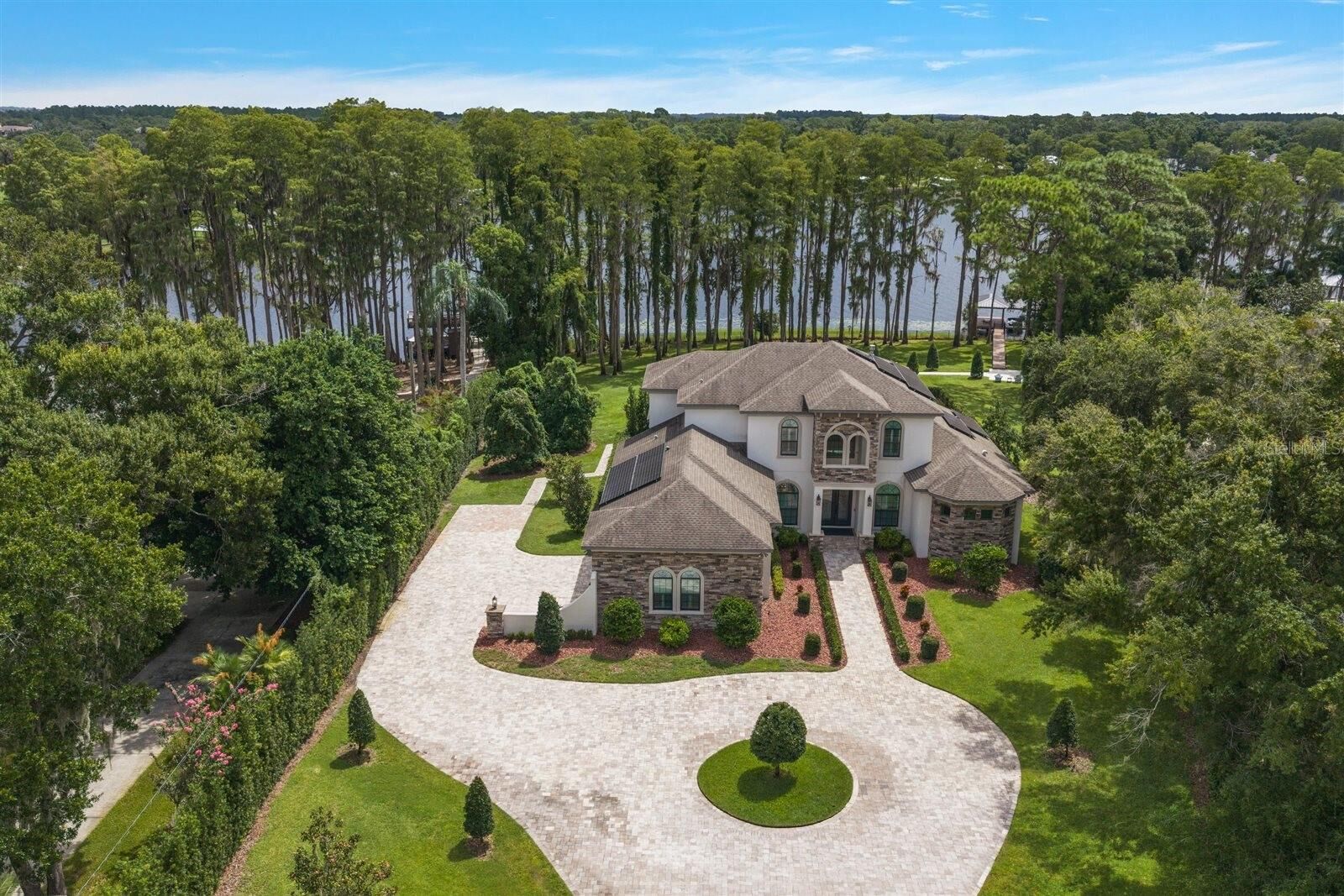 Property Photo:  9412 Eddings Road  FL 33556 