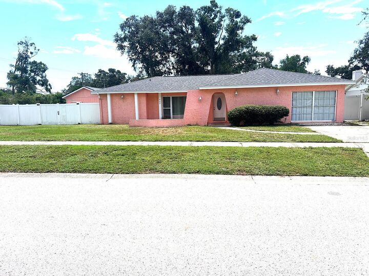 Property Photo:  902 Samy Drive  FL 33613 