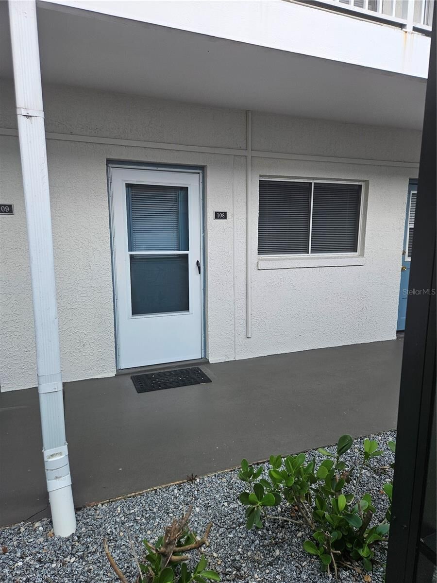 Property Photo:  320 Lakeview Street 108  FL 32804 