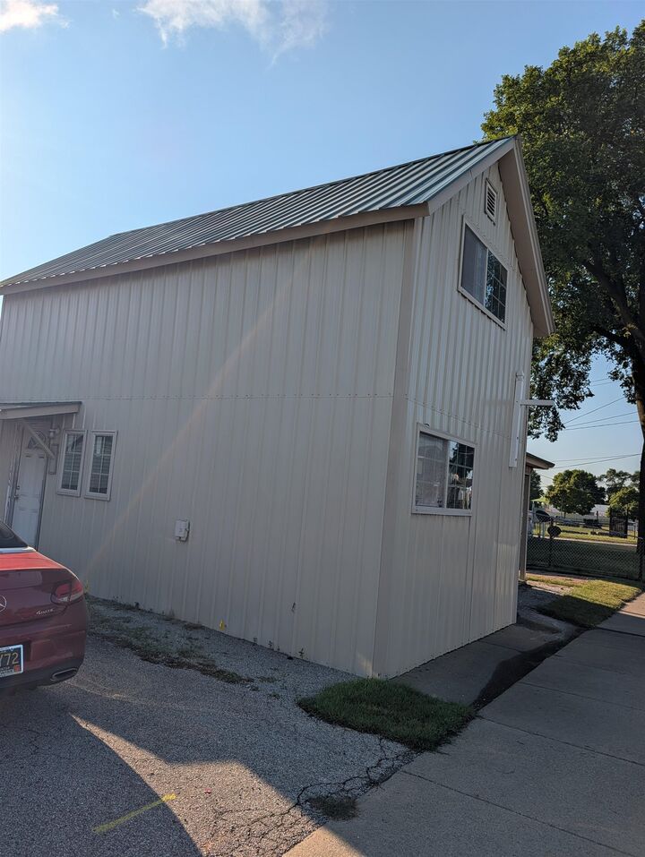 Property Photo:  2308 N Michigan Avenue  MI 48602 