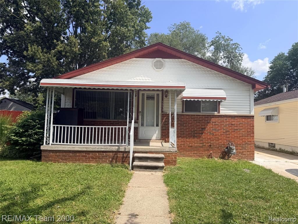Property Photo:  5953 Beech Daly Road  MI 48180 1179 