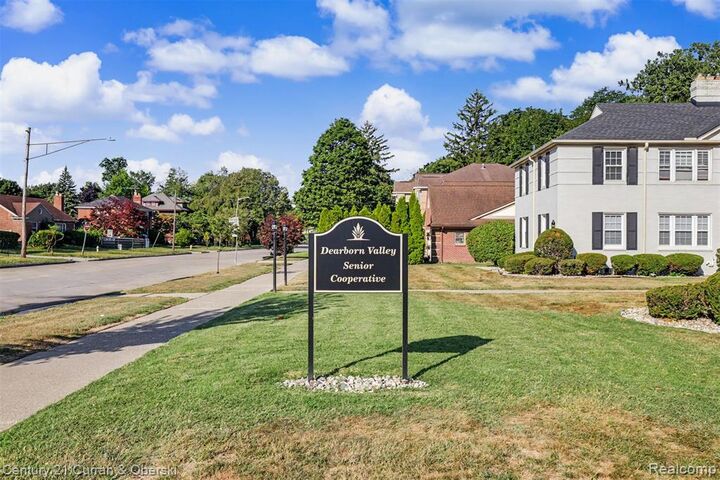 Property Photo: 726 S Military Street MI 48124 2108