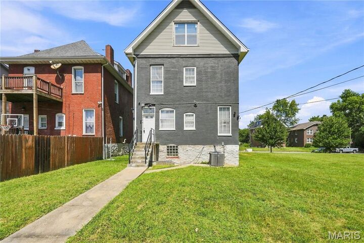 Property Photo: 5714 Maple Avenue MO 63112