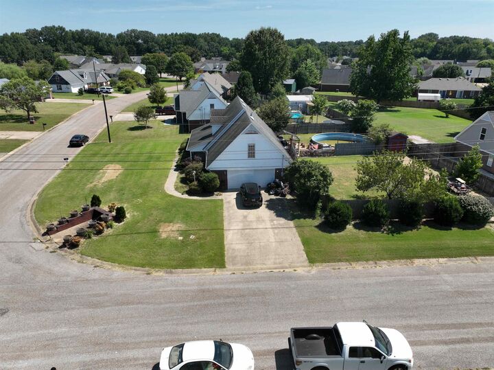 Property Photo:  81 Woodchase Dr  TN 38011 