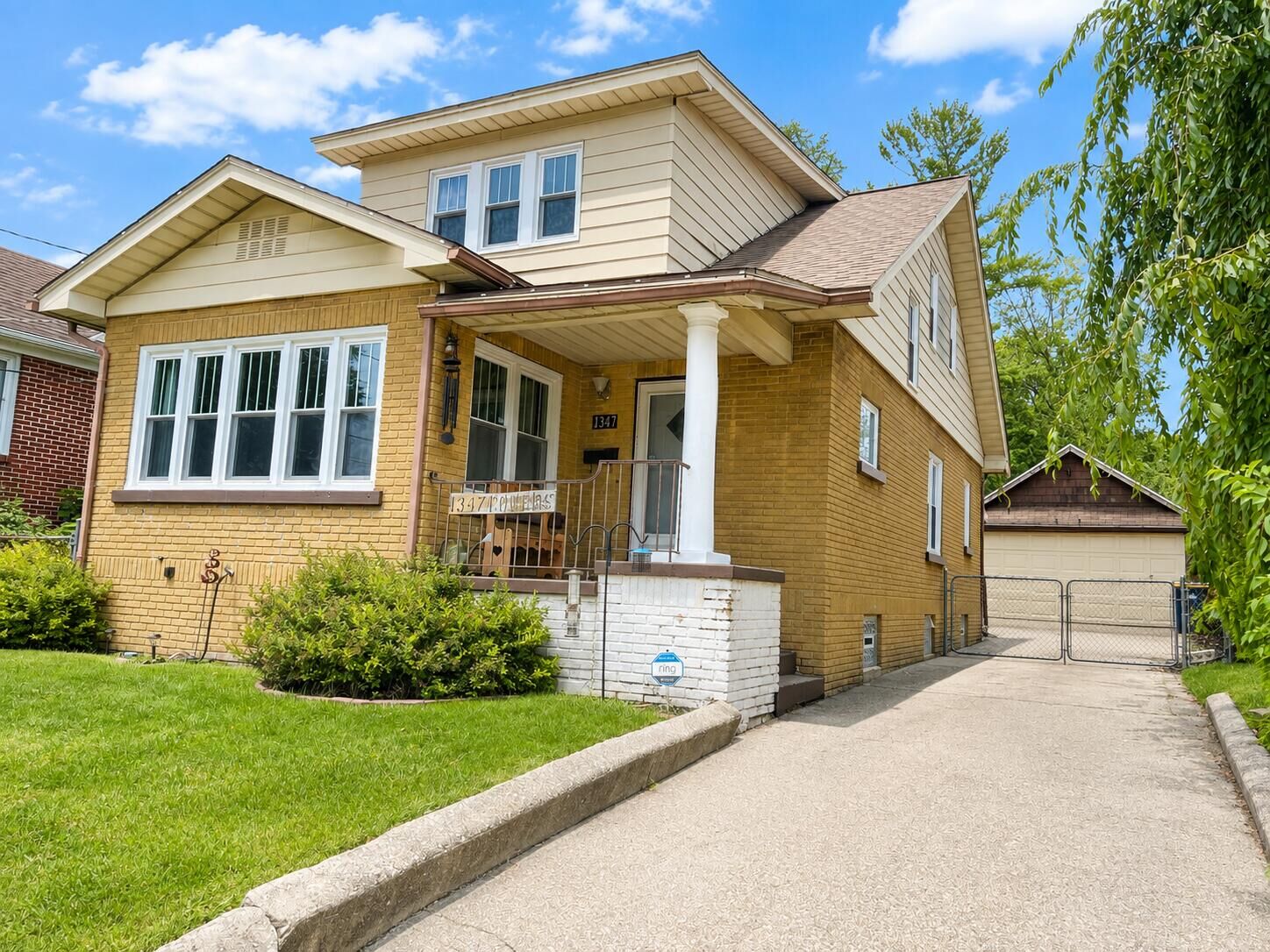 Property Photo:  1347 NW Powers Avenue  MI 49504 