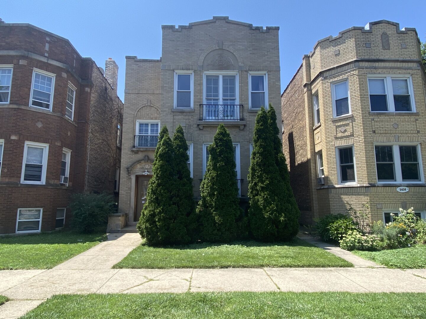 Property Photo: 5434 N Spaulding Avenue 2nd IL 60625