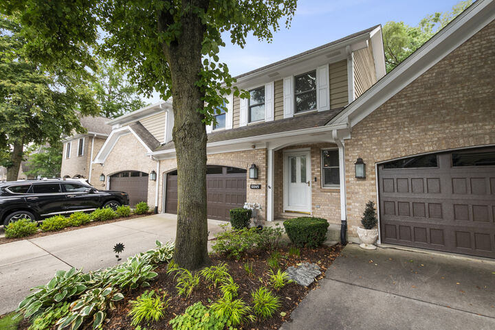 Property Photo:  11145 Indian Woods Drive  IL 60525 