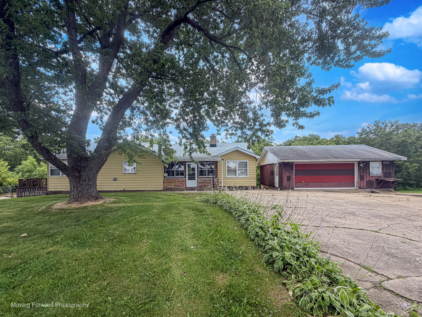 Property Photo:  40W867 Big Timber Road  IL 60140 