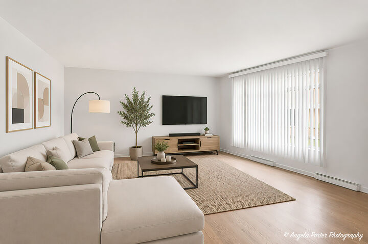 Property Photo:  4912 Crain Street E B  IL 60077 