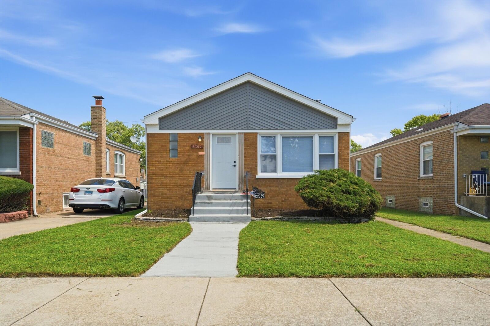Property Photo: 12539 S Yale Avenue IL 60628