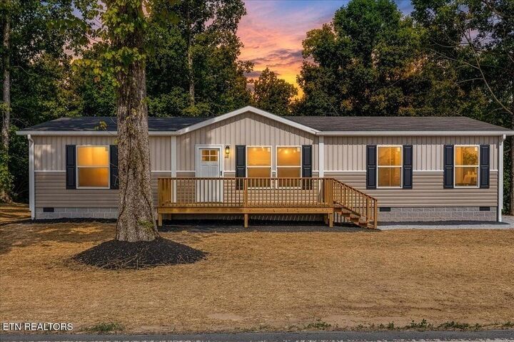 Property Photo: 1107 Oak Grove Rd TN 37354