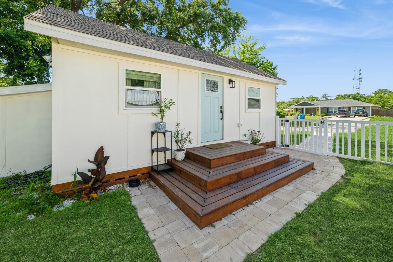 Property Photo: 5409 Harmony Lane FL 32563