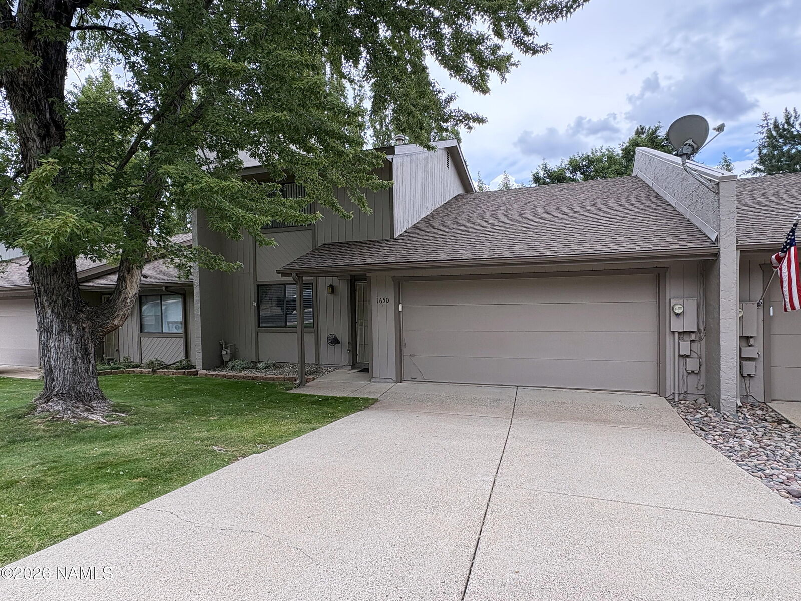 Property Photo:  1650 N Lakeview Lane  AZ 86004 
