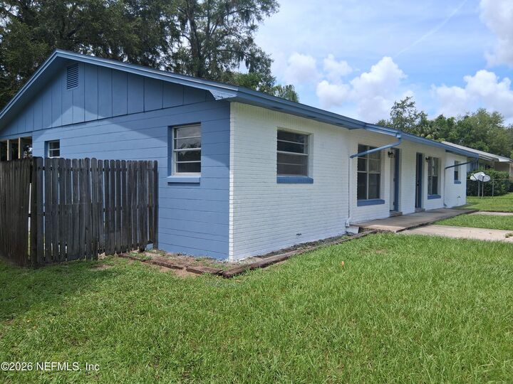 Property Photo:  2440 Husson Avenue  FL 32177 
