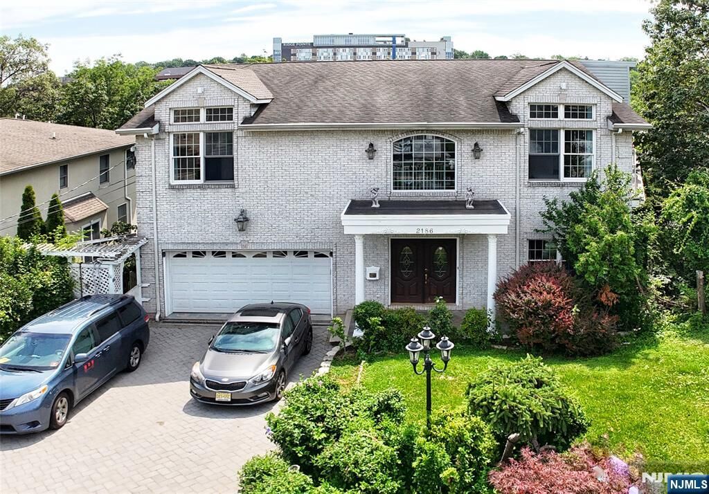 Property Photo:  2186 Jones Road  NJ 07024 