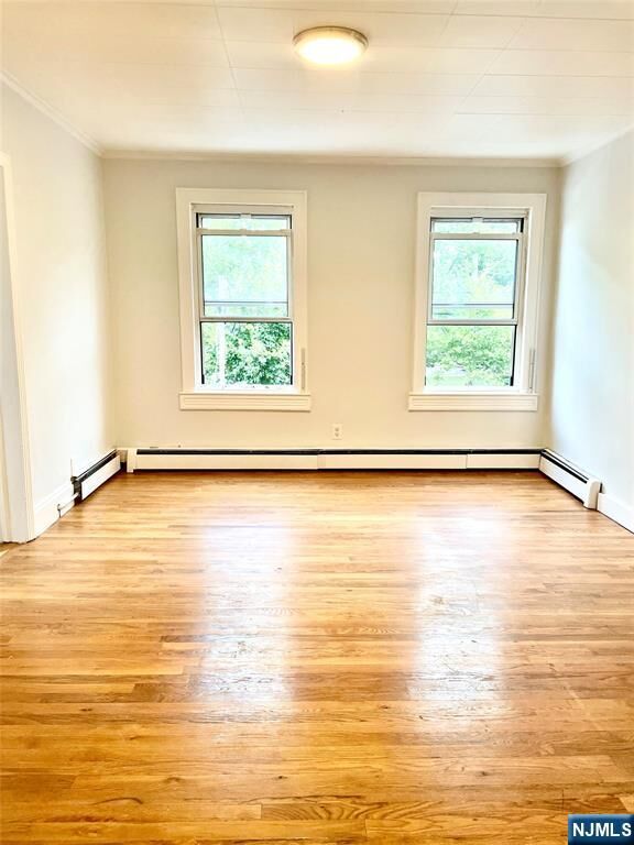 Property Photo:  35-37 Ridgefield Avenue 2  NJ 07660 
