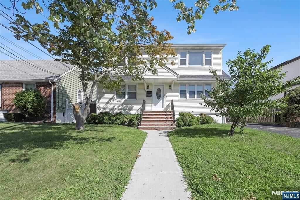Property Photo:  133 Summit Avenue  NJ 07407 