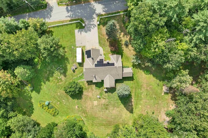 Property Photo:  433 Hurricane Road  NH 03220 