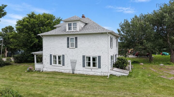 Property Photo: 74 Kings Road NS B1S 2B5