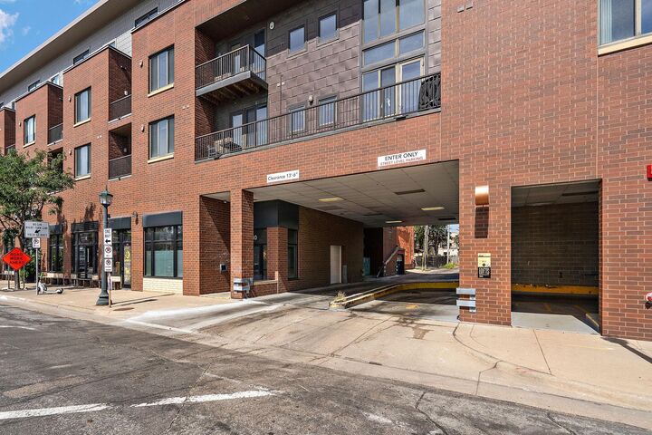 Property Photo:  10 E 26th Street 311  MN 55404 
