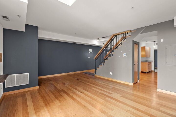 Property Photo:  10 E 26th Street 311  MN 55404 