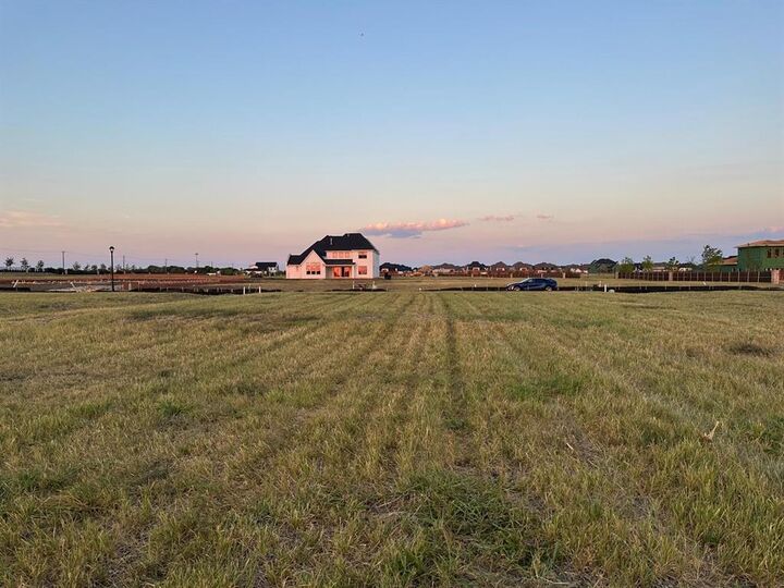 Property Photo: 911 Loyola Drive TX 75078