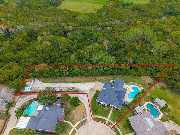 Property Photo: 2202 Country Hollow Lane TX 75040