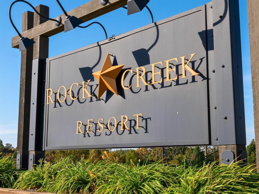 Property Photo: 101 Oak Valley Road TX 76245