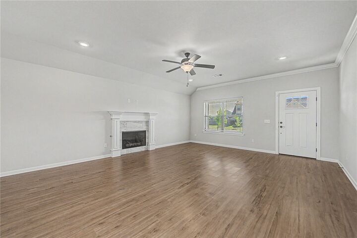 Property Photo:  61 N Manhattan Way  AR 72704 
