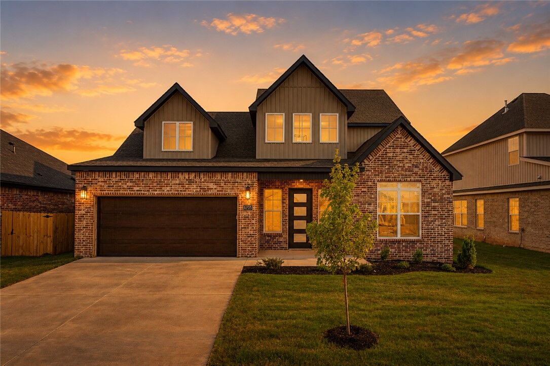 Property Photo: 6705 SW Basswood Avenue AR 72713
