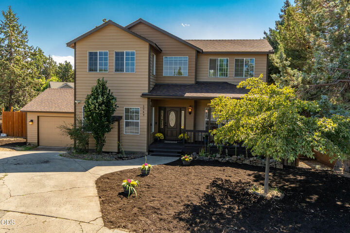 Property Photo:  2069 NE Hollow Tree Lane  OR 97701 