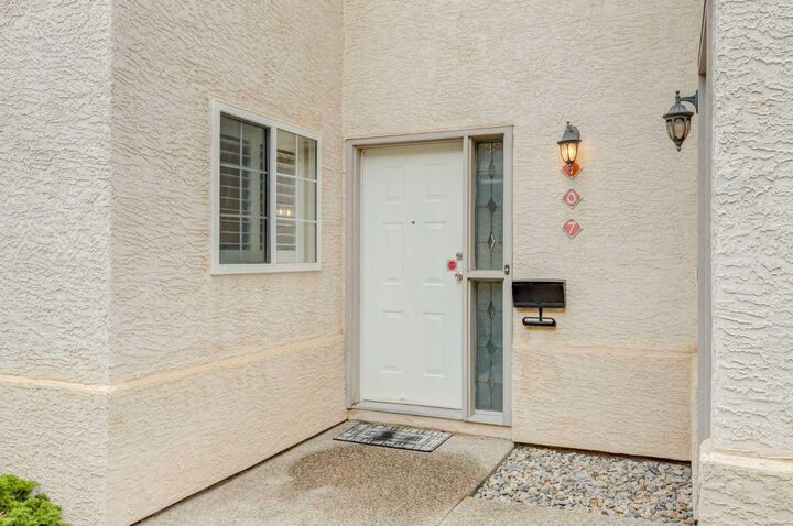 Property Photo:  107 Patterson View SW  AB T3H 3J9 
