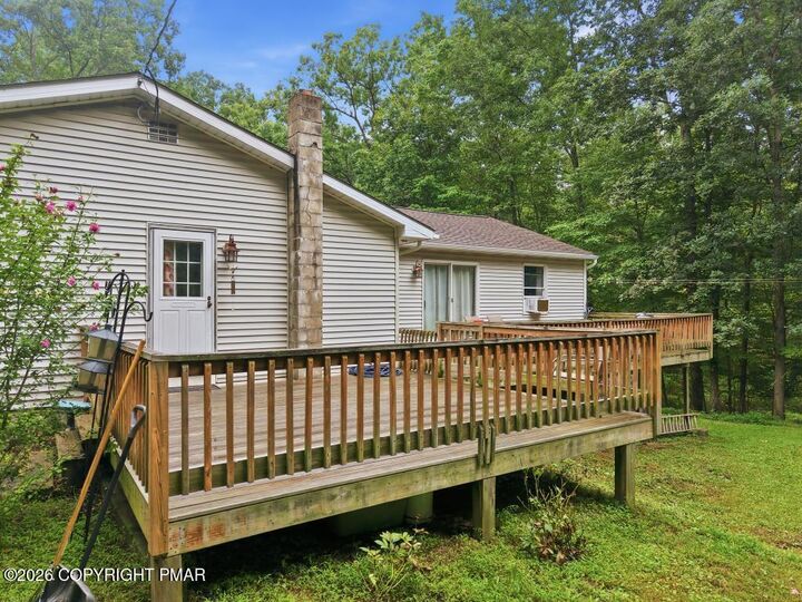 Property Photo: 191 Hemlock Road PA 18372