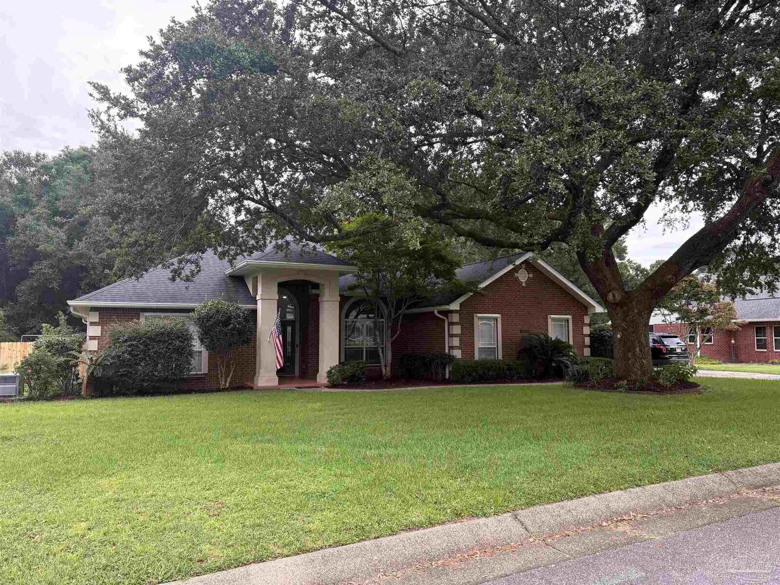 Property Photo: 9252 Bell Ridge Dr FL 32526