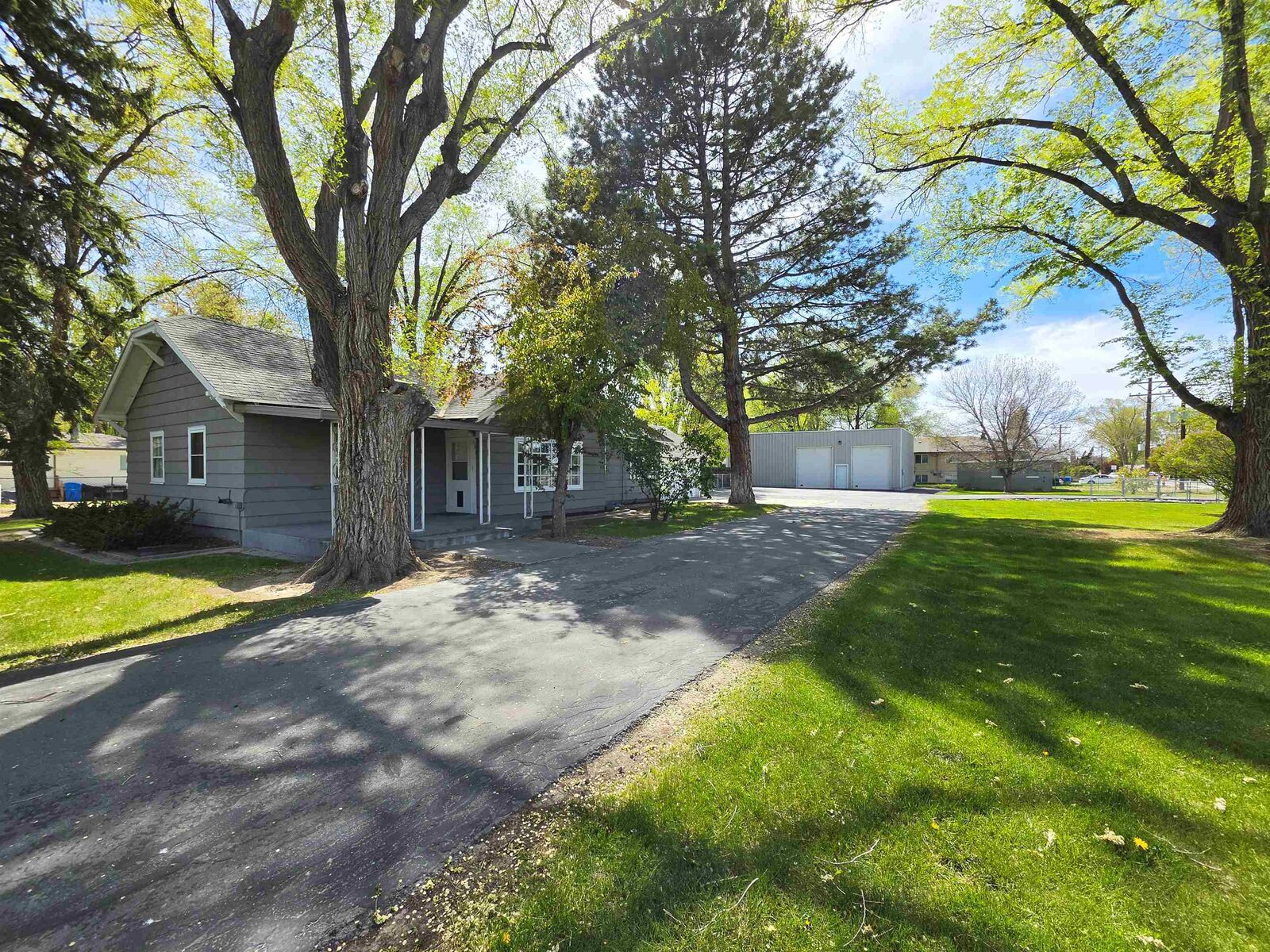 Property Photo: 3991 Hawthorne Rd ID 83201