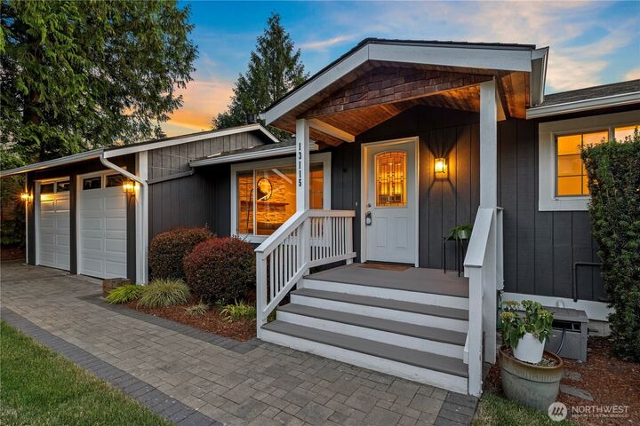 Property Photo:  13115  80th Avenue NE  WA 98034 