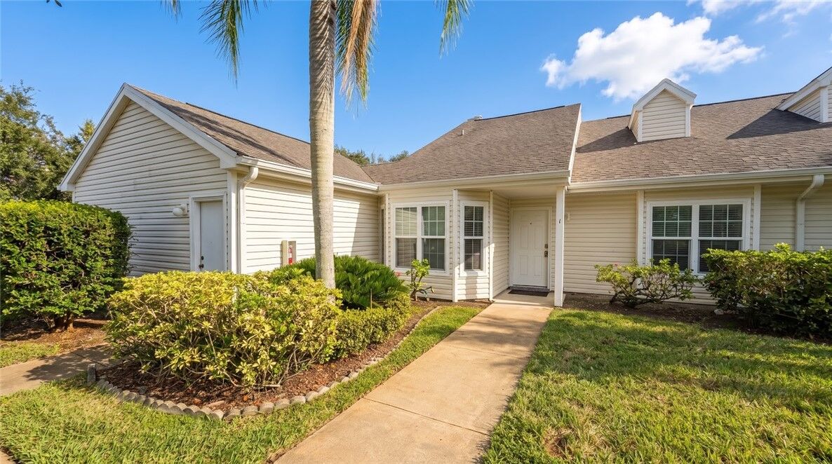 Property Photo: 1950 Westminster Circle 1 FL 32966