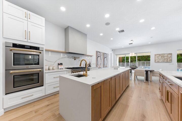 Property Photo: 8717 Estate Drive FL 33411