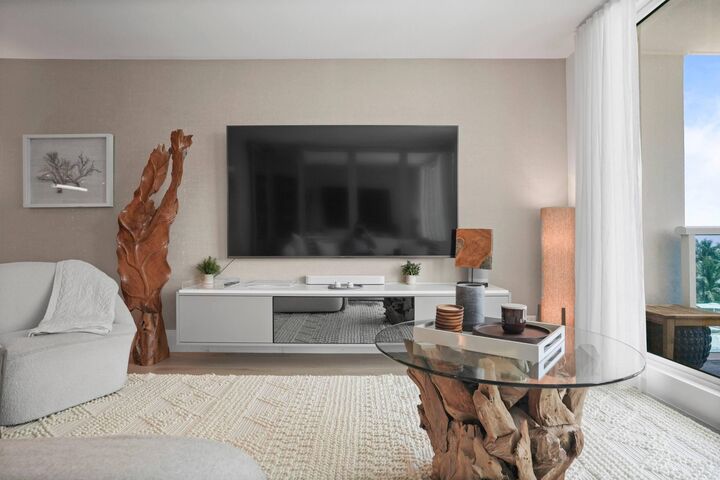 Property Photo:  2301 Collins Avenue 407  FL 33139 