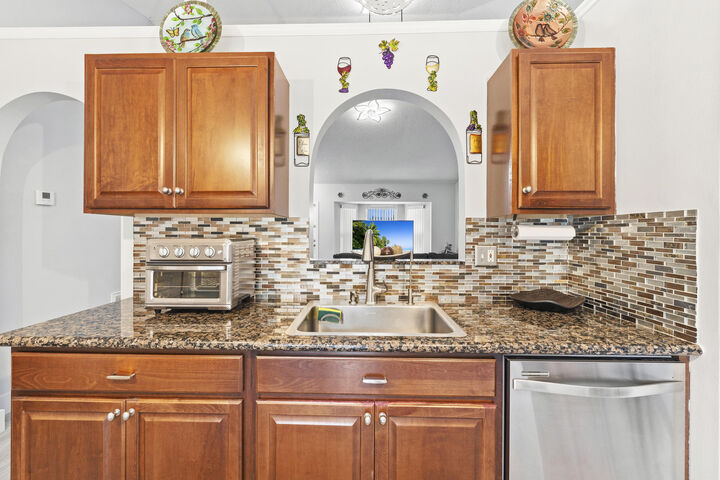 Property Photo: 282 SE Walsh Terrace FL 34983
