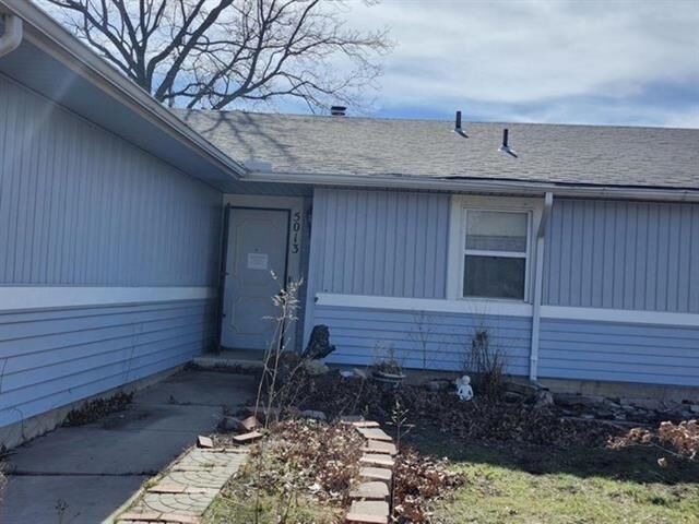 Property Photo:  5013 E Looman  KS 67220 