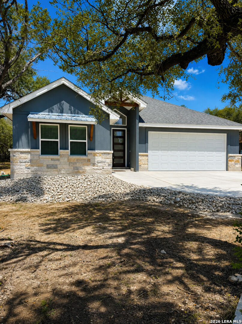 Property Photo: 1169 Johnson Rd TX 78133
