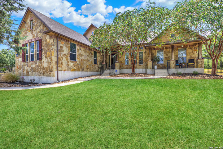 Property Photo: 921 Santa Cruz TX 78132