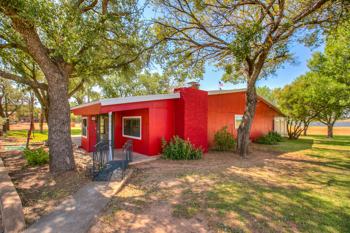 Property Photo: 836 Lake Dam Road TX 79506