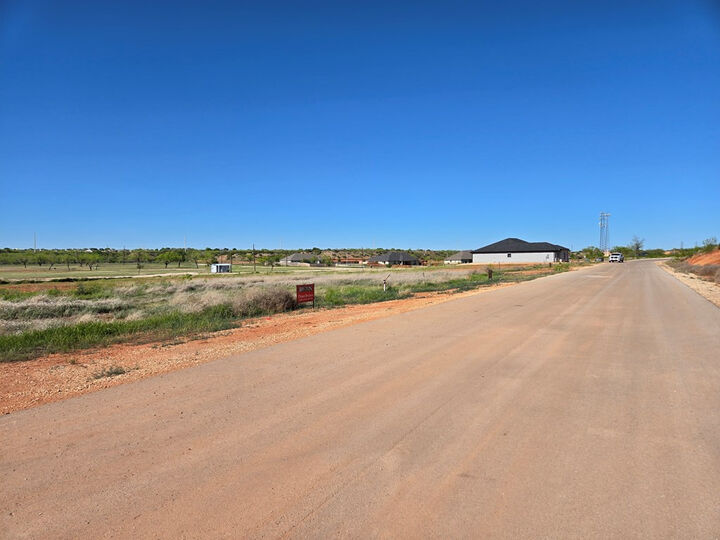 Property Photo:  2285 Hillside Drive  TX 76904 