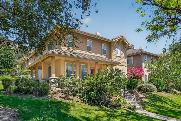 Property Photo:  15 E Alegria  CA 91024 