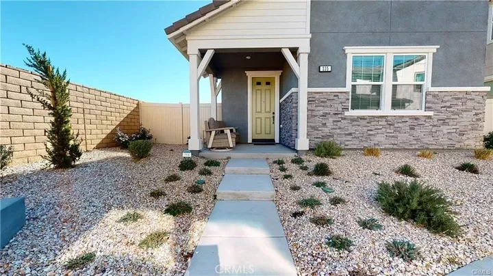 Property Photo:  235 Black Walnut  CA 93551 