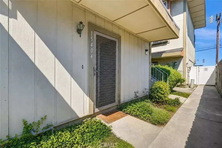 Property Photo:  15404 Jackson Street 9  CA 92655 